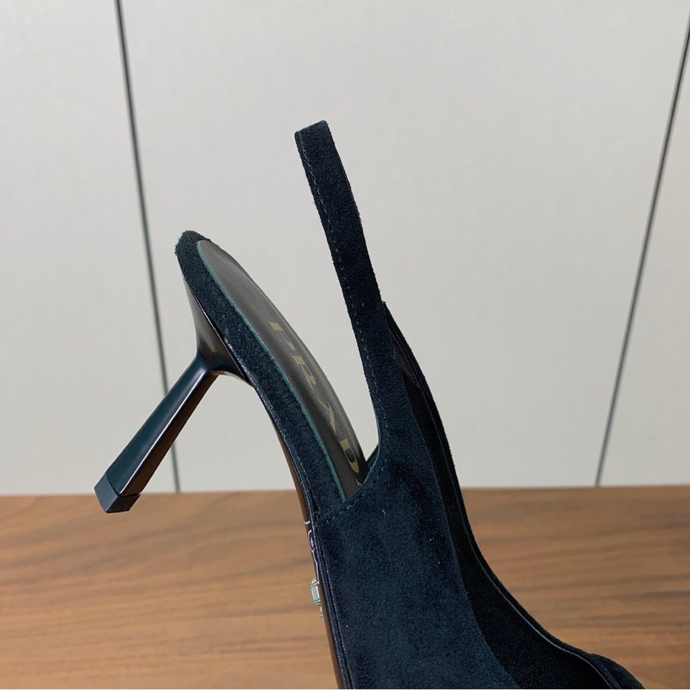Prada Sophisticated Black Pointed Heels - Picture 8 of 9